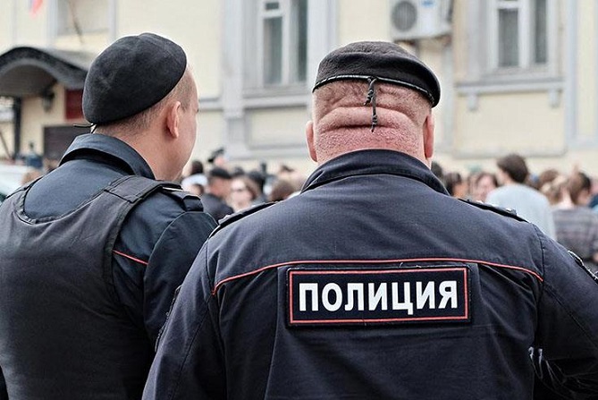 مصرع امرأة في حادث إطلاق نار بمدينة بيرم الروسية