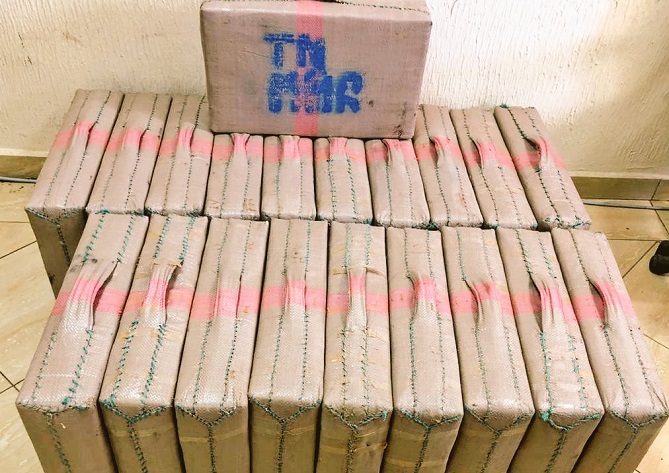 أكادير.. حجز طنين و230 كيلوغراما من مخدر الشيرا