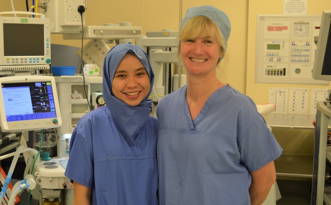  في بريطانيا: "حجاب معقم" خصيصا لغرف العمليات 