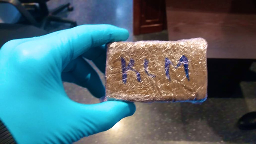 ضبط حشيش وطابا على متن سيارة بكلميمة