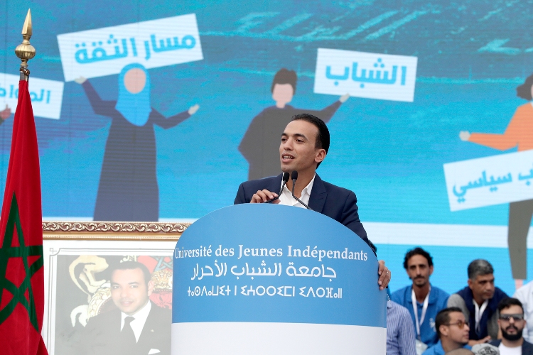 ديمقراطية أخنوش: أطاح برئيس شبيبة الحزب لـ"تجنبه" تبرير "زلاته"!