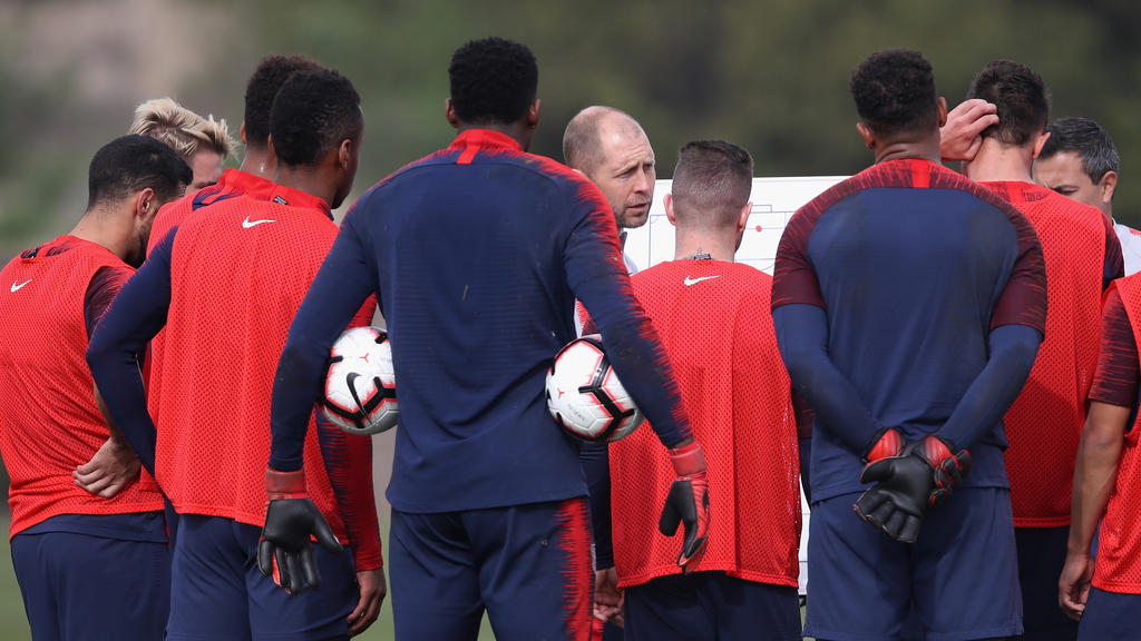 بعد اغتيال سليماني.. المنتخب الأمريكي لكرة القدم يلغي معسكرا في قطر