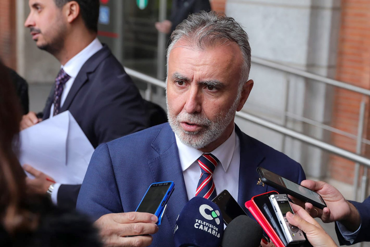 رئيس حكومة "الكناري" يتعهد بمواجهة المغرب.. هل يتكرر سيناريو جزيرة ليلى؟