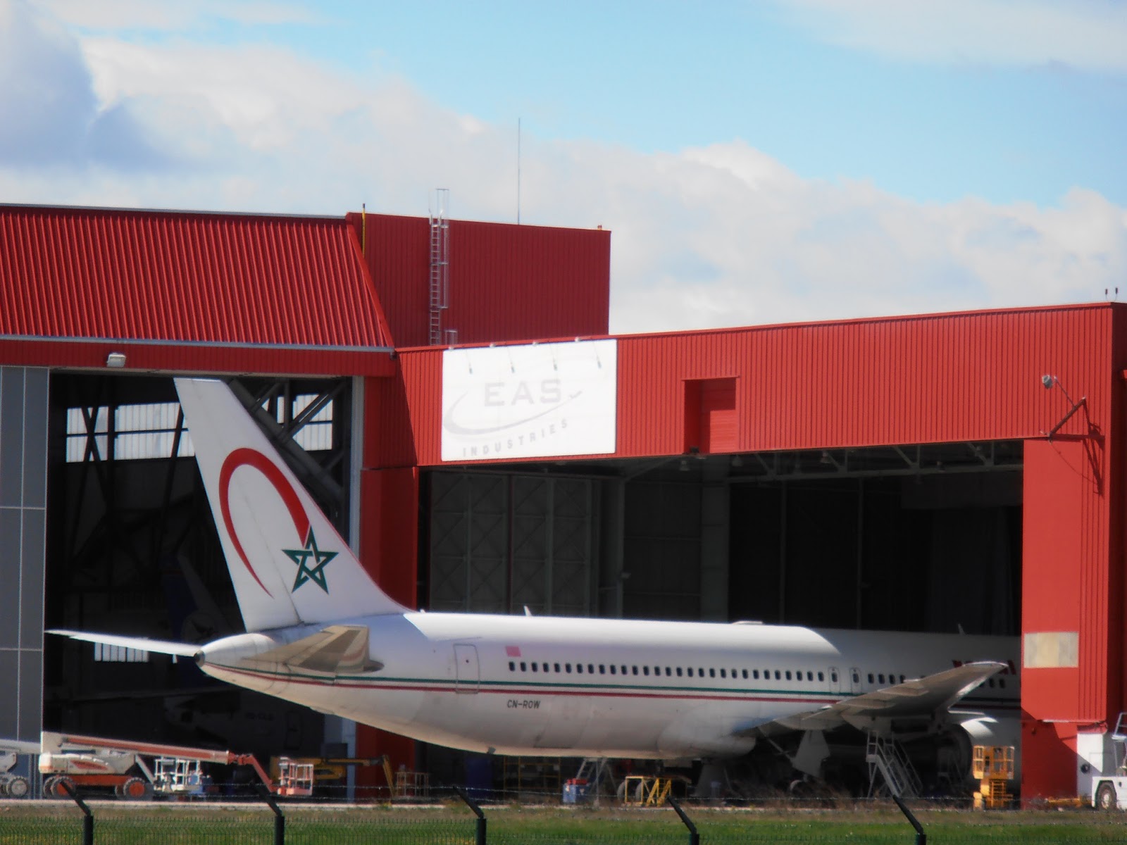  إخضاع ركاب طائر للخطوط الملكية قادمة من الصين لتدابير خاصة خوفا من "كورونا" 