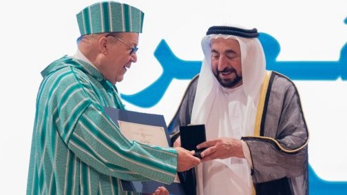 تكريم الشاعر المغربي إسماعيل زويريق في الشارقة