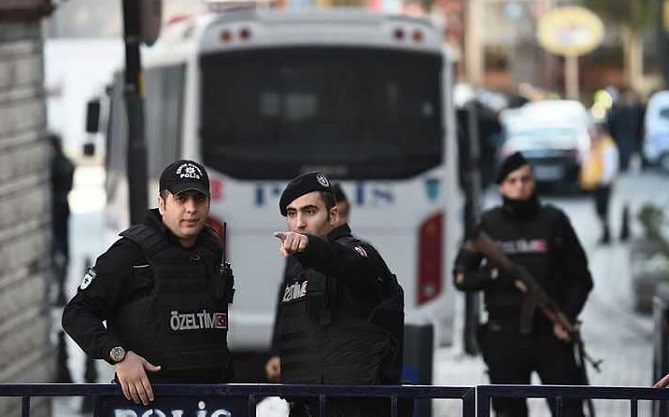  تركيا توقف 450 ألف مهاجر غير قانوني خلال 2019 