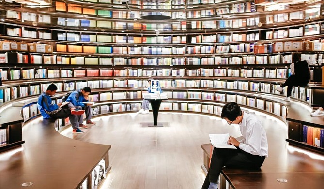 ثمانية كتب للفرد معدل القراءة في الصين العام الماضي