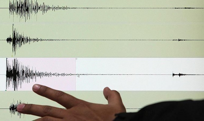 زلزال يضرب محافظة إيرانية تضم محطة نووية