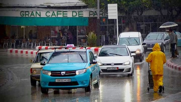  ولاية طنجة ترفض رفع النقابات لتسعيرة سيارات الأجرة 