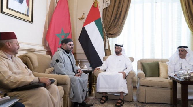 ولي عهد أبو ظبي يهنئ الملك محمد السادس بعيد العرش