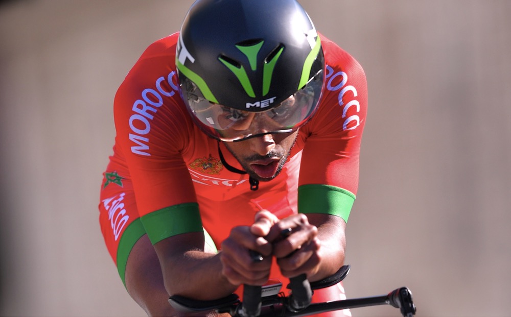 بطل المغرب للدراجات ينسحب من الفريق الإسرائيلي بعد "ضغط عائلي"