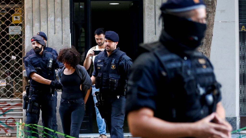 إسبانيا.. اعتقال 36 شخصا قرصنوا 1.5 مليون دولار من خلال"الأنترنت المظلم"