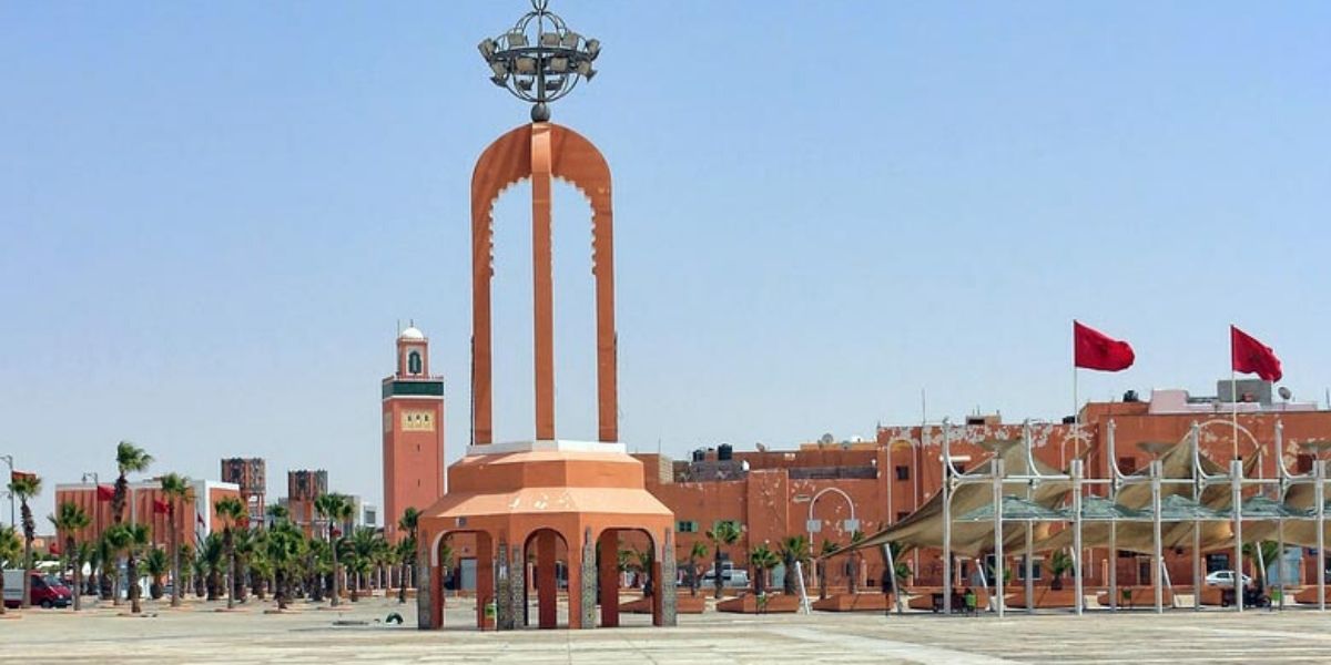  قرار إسبانيا "الغامض" بإغلاق مكتب إداري بالعيون يثير احتجاجات صحراويين 