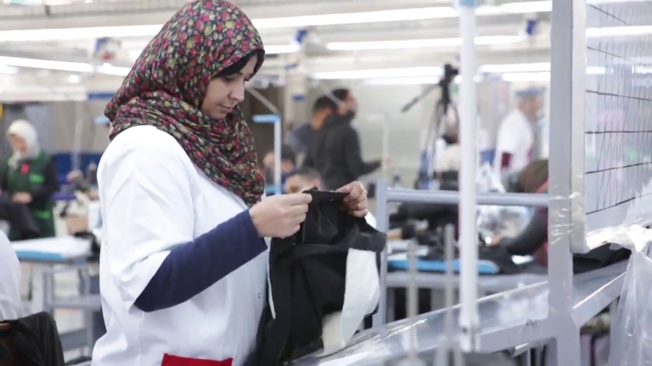  انتشار فيروس "كورونا" يحمل أخبارا سارة لقطاع النسيج المغربي 