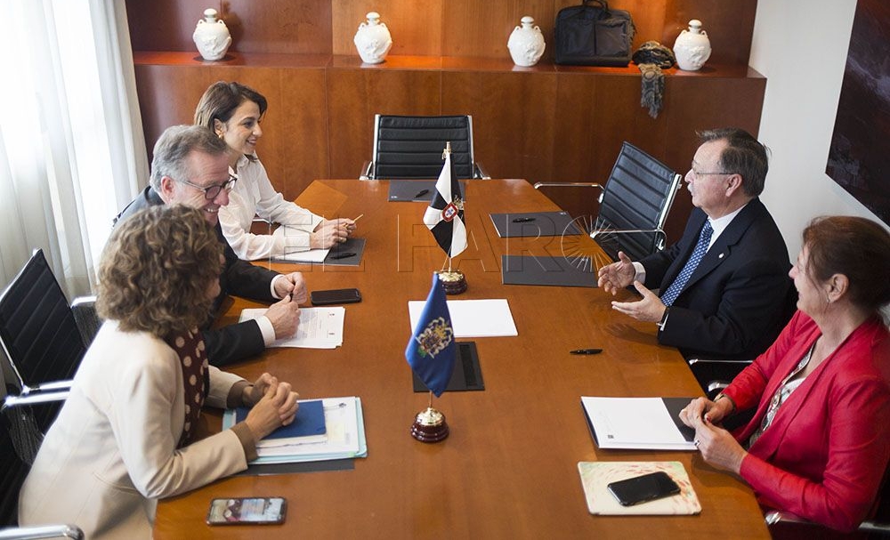 هل يُخطئ المغرب ويدفع سبتة ومليلية لتصبحان أكثر قوة واستقلالية؟