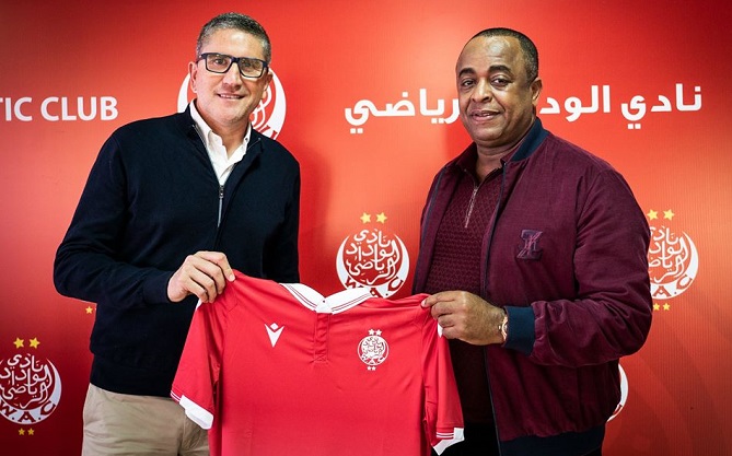 رسميا.. خوان كارلوس غاريدو مدربا للوداد الرياضي