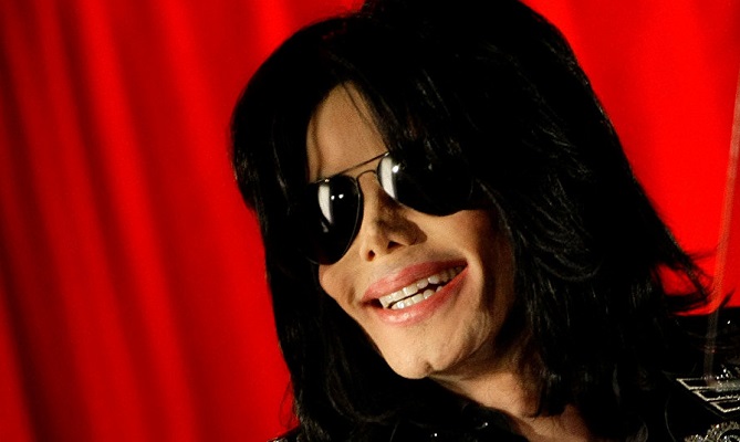 تشريح جثة مايكل جاكسون يكشف أسرارا مثيرة