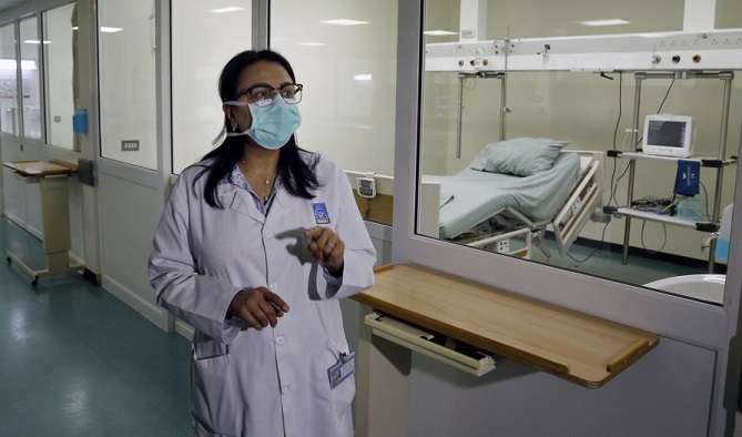  أول رئيس دولة يوضع في الحجر الصحي بسبب كورونا 