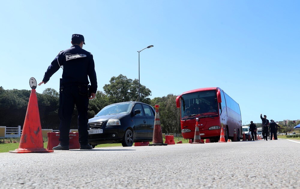  وزارة الداخلية تمنع استعمال وسائل التنقل الخاصة والعمومية بين المدن 