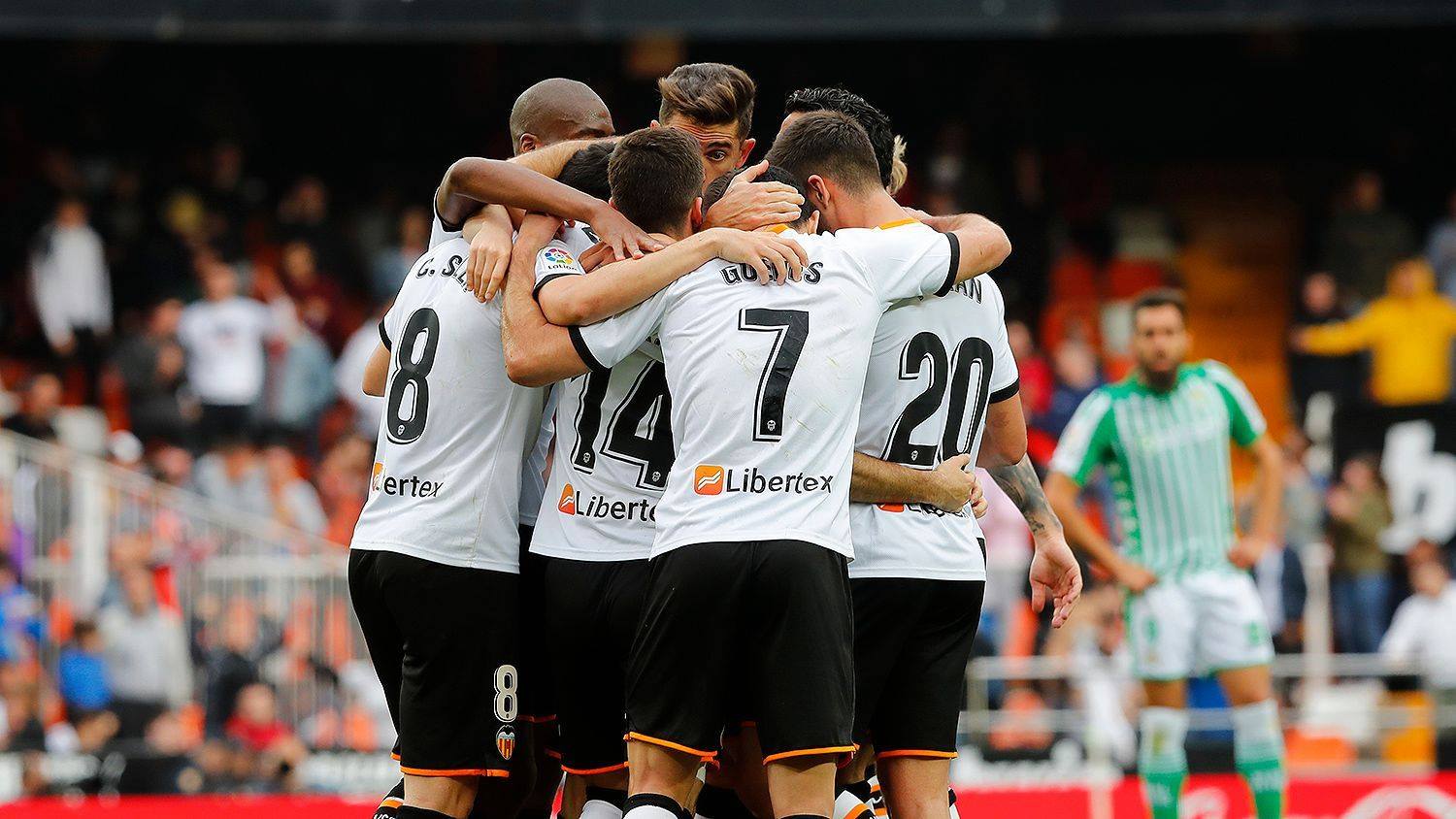  فالنسيا الإسباني يعلن إصابة خمسة من لاعبيه وأعضاء طاقمه بفيروس "كورونا" 