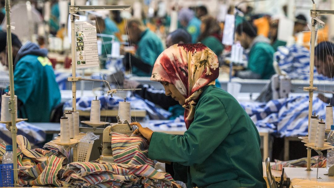  العلمي: المقاولات ووحدات الإنتاج مهما كان حجمها غير معنية بقرار منع  التجمعات 