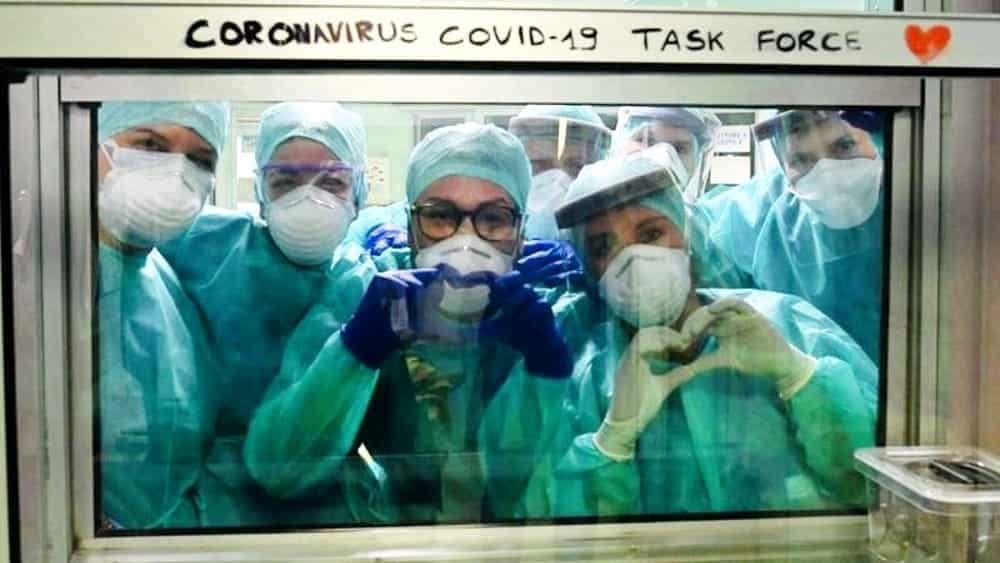  أطباء إيطاليا.. ملائكة الرحمة و"شهداء" القسم 