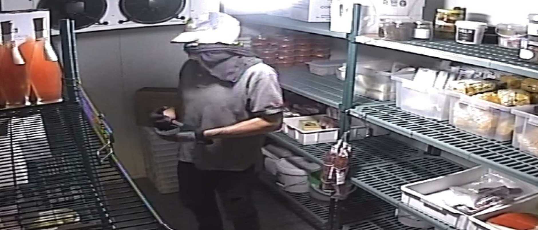 "لصوص بلا قلب" يسرقون طعاما مخصصا للمعزولين بسبب "كورونا"