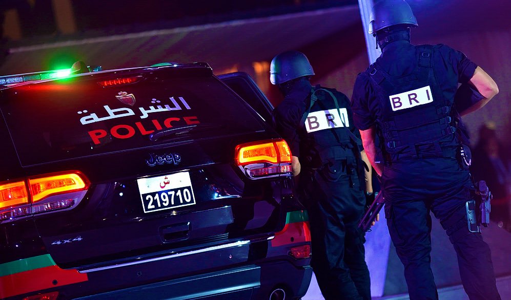  العيون.. توقيف شخصين للاشتباه في ارتباطهما بشبكة تنشط في تنظيم الهجرة غير المشروعة 