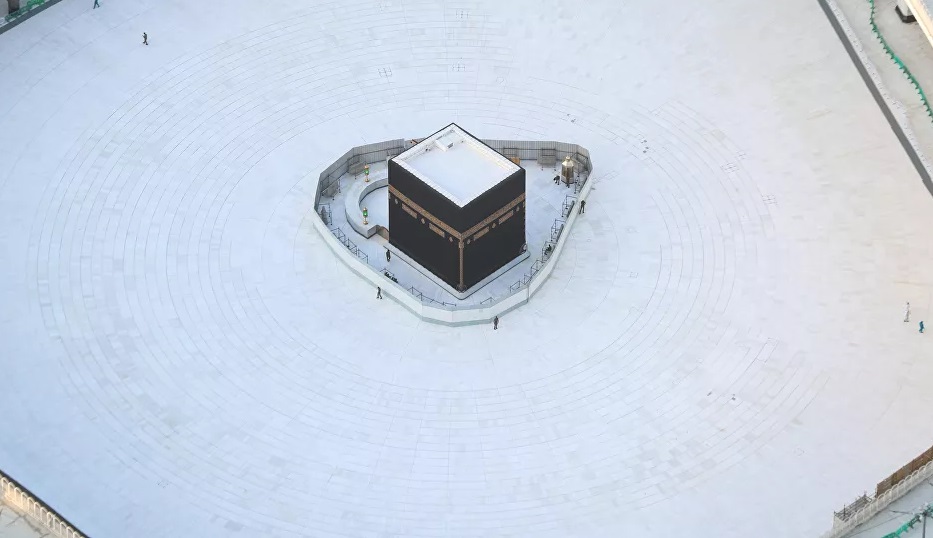  السعودية تدعو المسلمين التريث في عقود الحج والعمرة 