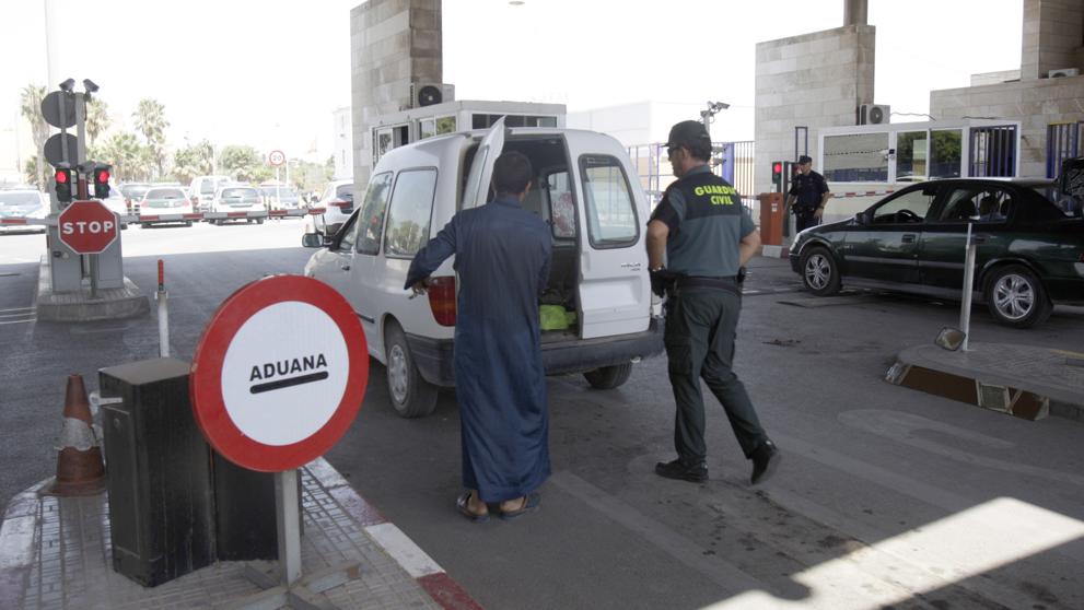  الحزب الشعبي يطالب الحكومة الإسبانية بالتفاوض مع المغرب لرفع "الحصار" 