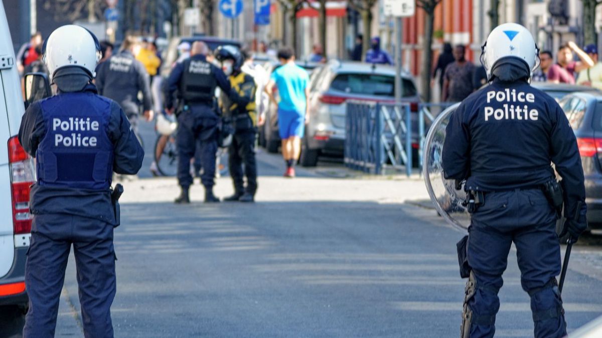 بعد قتل شاب أثناء مطارته من طرف الشرطة.. اعتقالات ببروكسيل بعد أعمال شغب