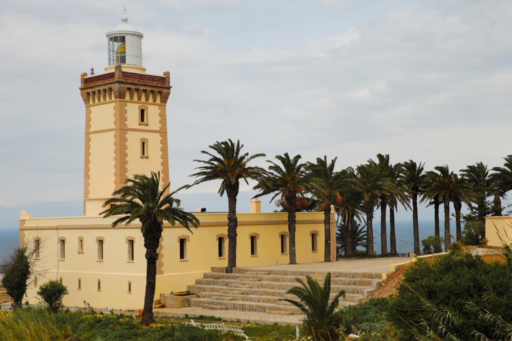  من كاب سبارطيل إلى ساحة جامع الفنا.. عدسة إيرلندية توثق سحر المغرب 