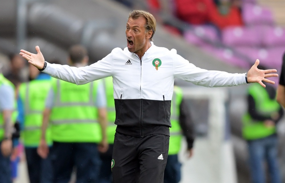  بعد عنصرية الطبيب الفرنسي.. رونار: أخجل من تقاسم نفس لون البشرة مع هؤلاء 