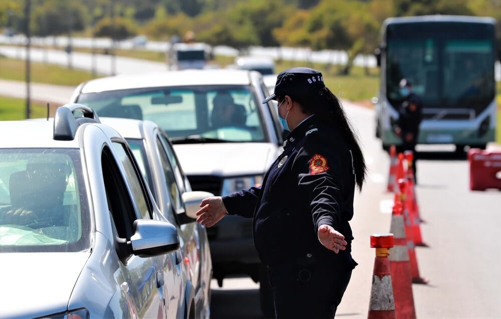 "النقل السري".. ناقل خفي لفيروس كورونا يتحدى السلطات المغربية