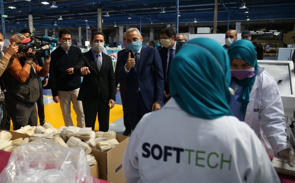 بلافريج يريدها لإفريقيا والعلمي لأوروبا.. جدل "تصدير الكمامات" يبدأ قبل أوانه