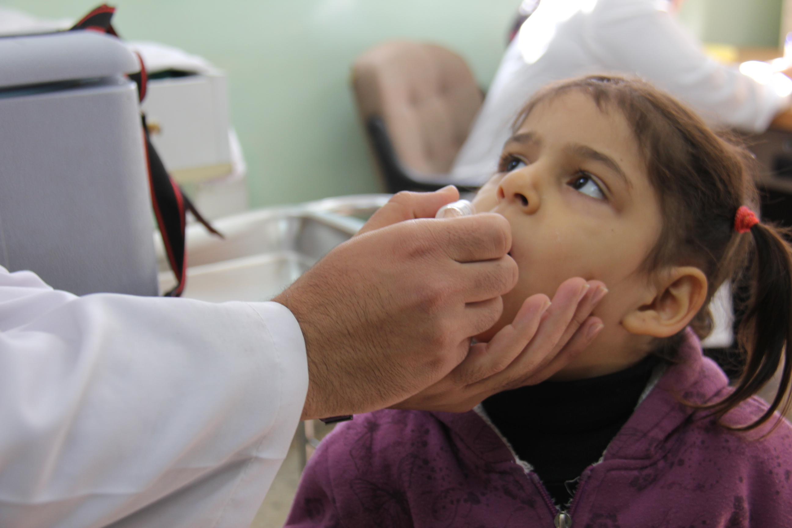 وزارة الصحة تؤكد على استمرار تلقيح الأطفال