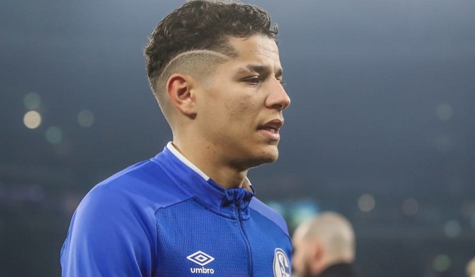 غرامة مالية للاعب حارث بعد كسره لـ"الحجر الصحي" من أجل تناول "الشيشة"