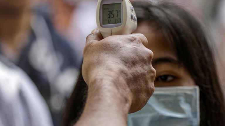 هل ارتفاع درجة الحرارة يقتل فيروس كورونا ؟