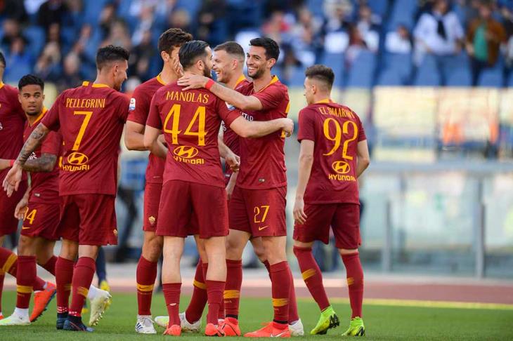 نادي روما يعلن تنازل لاعبيه عن راتب أربعة أشهر