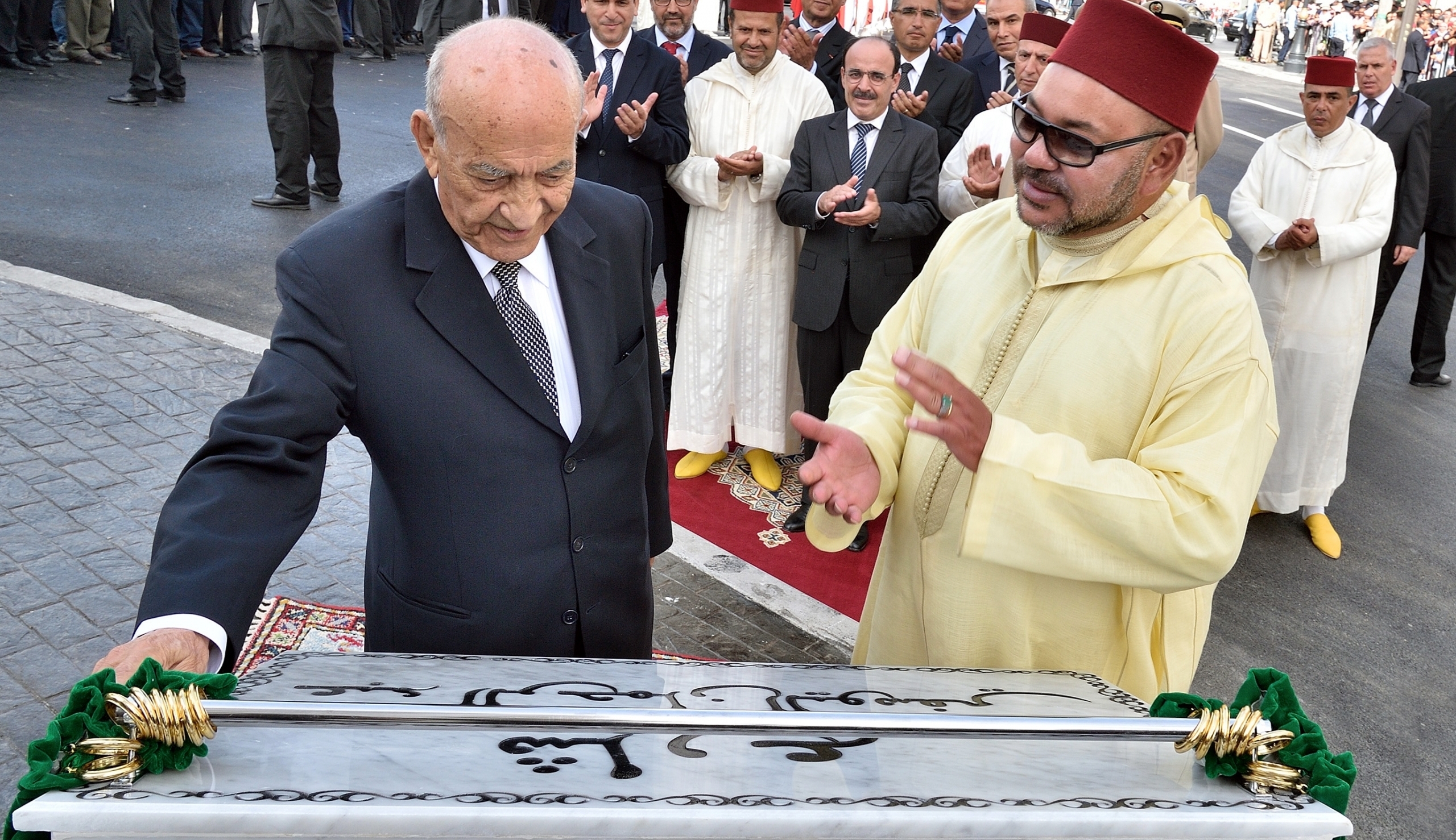 راجعت كاميرات المراقبة.. الشرطة القضائية تحقق في تدنيس نصب اليوسفي