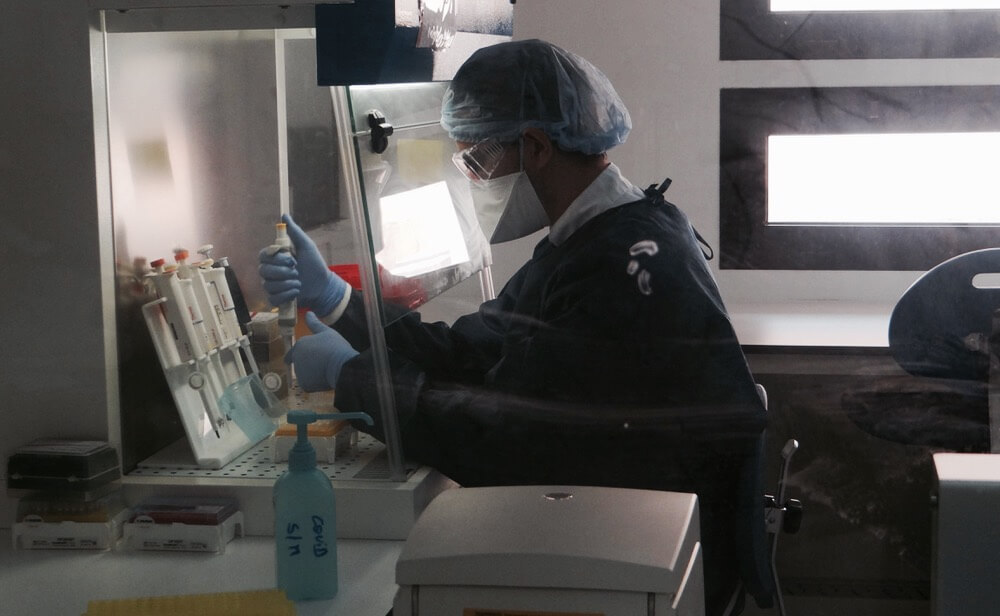 يُمكنها الحد من تفشي كورونا.. وزارة الصحة تفتح مختبرات في 5 مدن جديدة