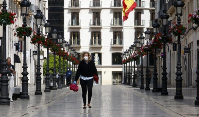  "كورونا" تستعيد "عافيتها" في سبتة بعد كسر التباعد الاجتماعي 