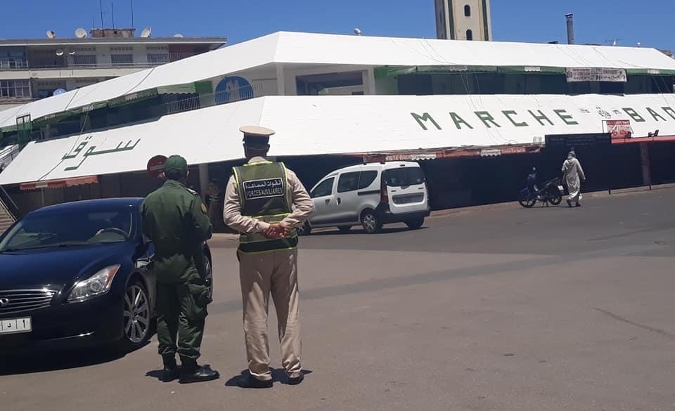 بعد اكتشاف حالات مصابة بكورونا.. استنفار بحي "بوركون" وإغلاق لأحد الأسواق الكبرى