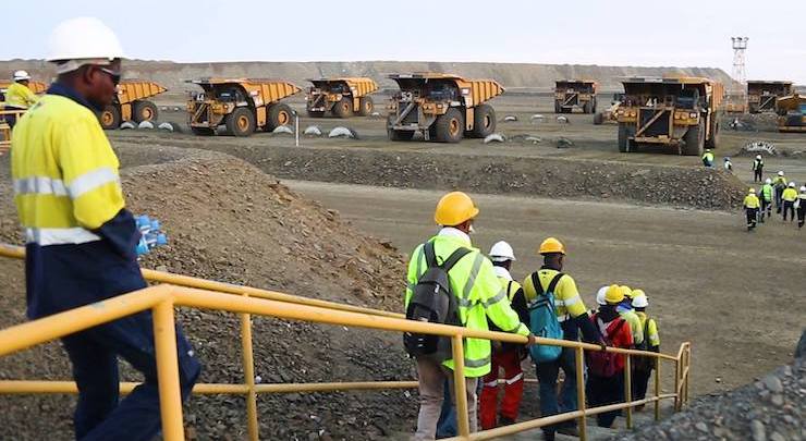  إضراب عمالي "يوقف الإنتاج" في أكبر منجم للذهب في موريتانيا 