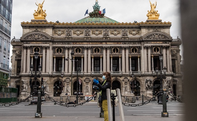 كورونا.. فرنسا تبدأ في رفع تدابير الحجر الصحي