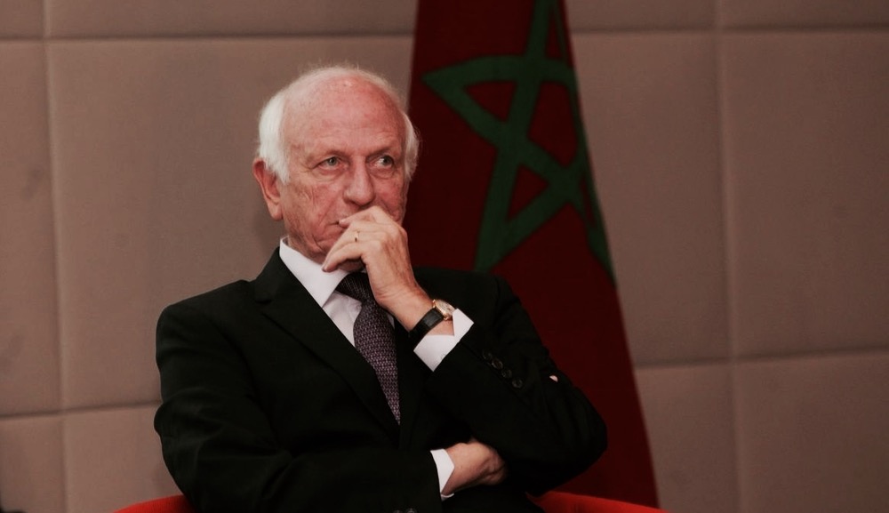 الإسبانيول: أندري أزولاي يُطالب مُستثمرين يَهود بترك سبتة ومليلية والاستثمار بالمغرب