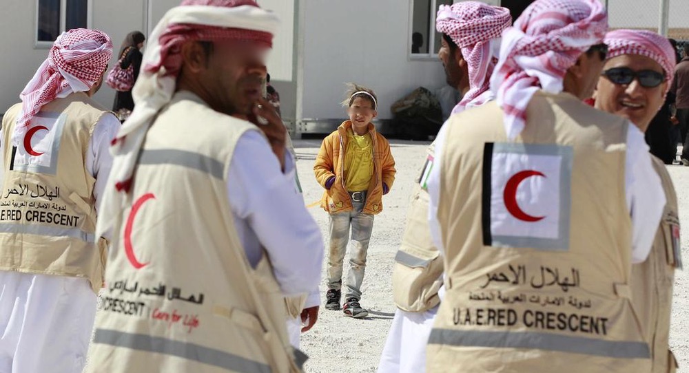  بينهم مغاربة.. منظمات تتهم الهلال الأحمر الإماراتي بالاتجار في أطفال يتامى بسوريا 