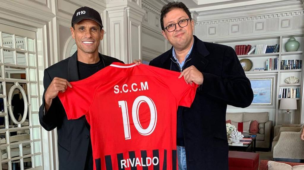 أيت منا للصحيفة: أحداد يدخل ضمن اهتماماتنا.. والمفاوضات ستبدأ برفع بند الشراء