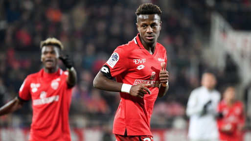  لارغيت ينفي توسطه لانتقال منديل إلى مارسيليا.. وشالكه يترقب عودة لاعبه "المعار" 