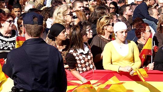 حزب مسلمي سبتة يلوم سانشيز على إلغاء زيارة ملك إسبانيا.. الأزمة الاقتصادية تتجاوز التأثير الديني للمغرب